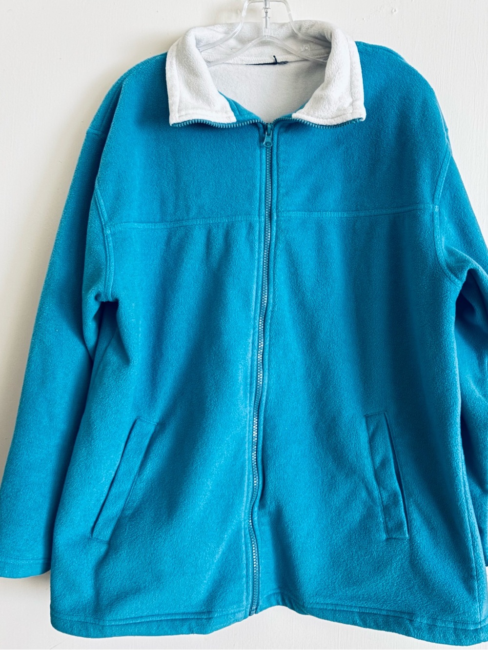 Beautiful Blue Color Full Zip Fleece Jacket w/ Pockets Size Large/XL